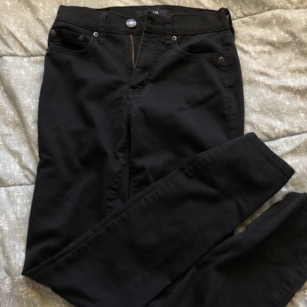 Black Areo skinny jeggings